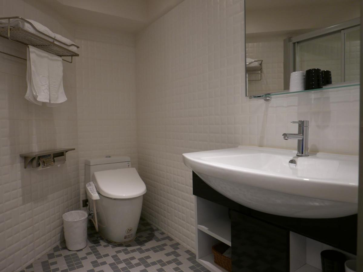 泊居旅店二館 Oursinn Hotel 2 Đài Bắc Ngoại thất bức ảnh